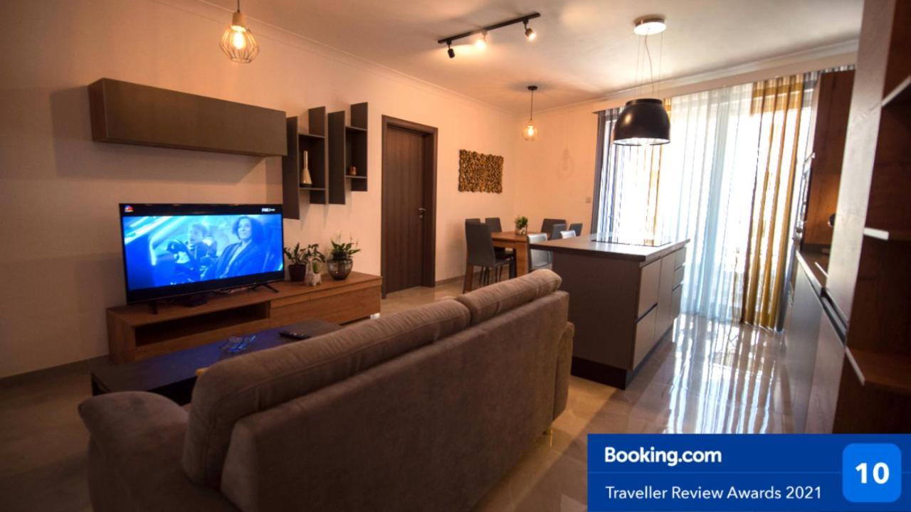 Msiebah Court San Gwann Modern Apt Near Sliema And St Julians المظهر الخارجي الصورة